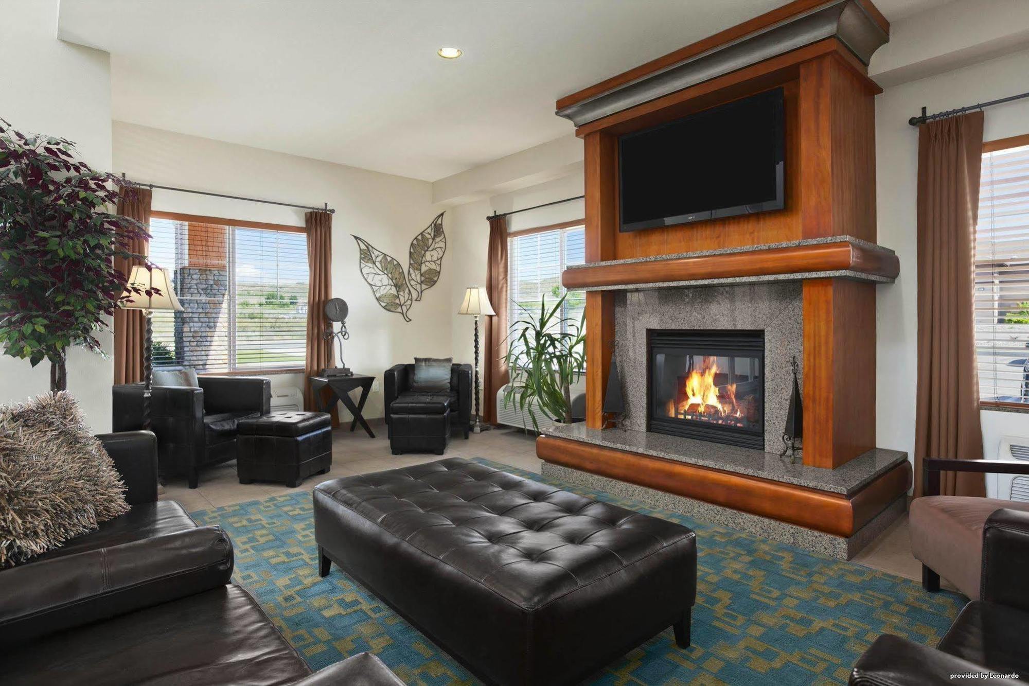 Best Western PLUS Peppertree Inn at Omak Exterior foto